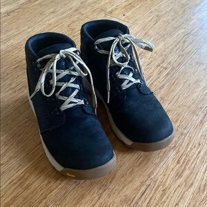 Danner Inquire Chukka Women’s 8